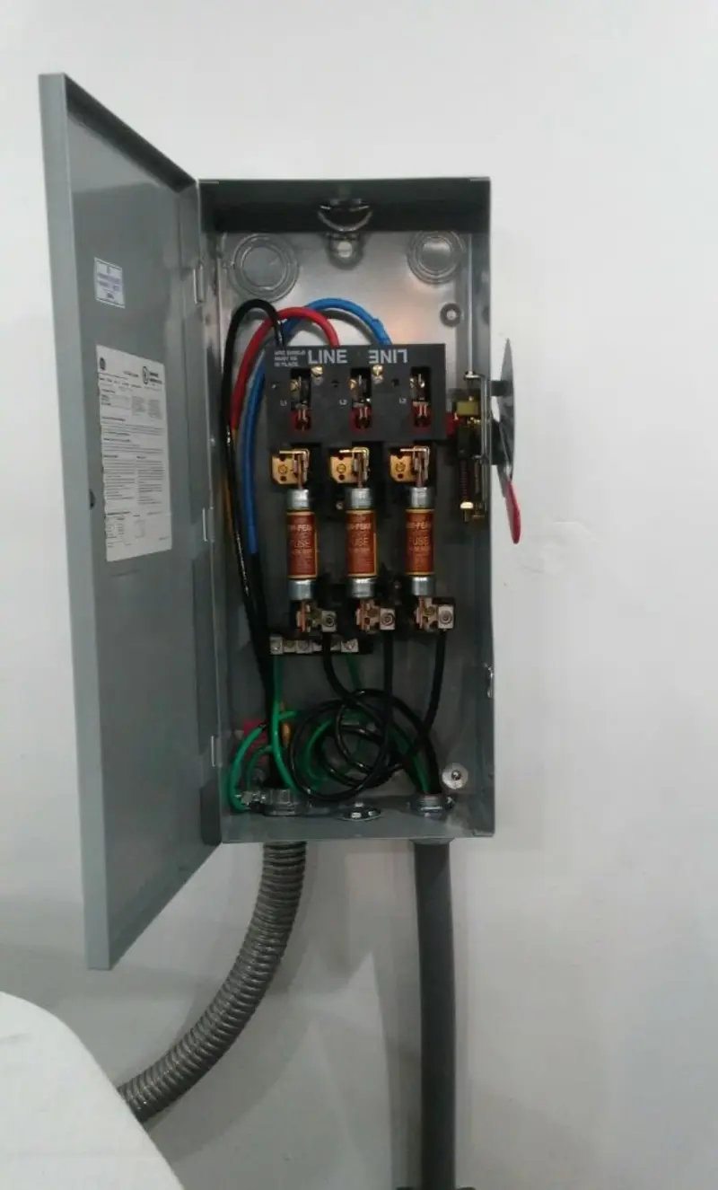 Three-phase disconnect switch installed for Electrical Wiring & Rewiring in Barnesville